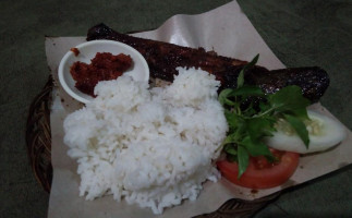 Lesehan Gayamsari food