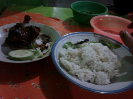 Nasi Uduk Bu Bibit food