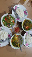 Waroeng Makan Nusantara food