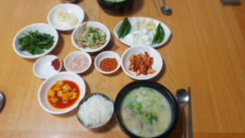 밀성돼지국밥 food