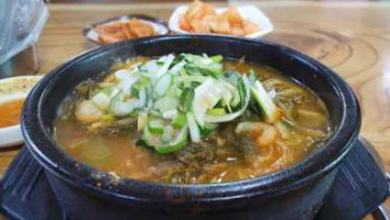 청평뼈해장국 food