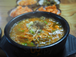 청평뼈해장국 food