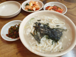 충남칼국수 food