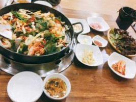 춘천닭갈비 food