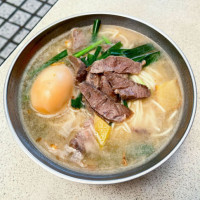Chang Hung Noodles food
