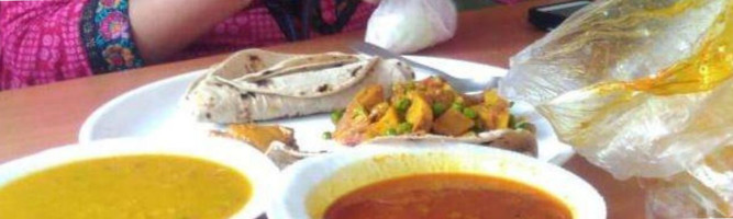 Gyani Da Punjabi Dhaba food