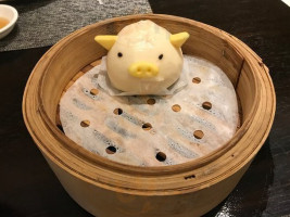 Dōu Huì Shàng Shàn Zhū Hǎi Xīn Jùn Jǐng Wàn Háo Jiǔ Diàn food