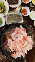 삼겹파티 거제장승포점 food