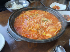 홍어삼합보리밥 food