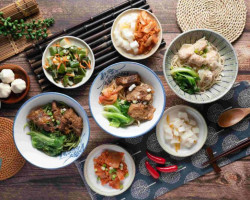 Cháng Fā Shū Cài Pái Gǔ Miàn Yì Huá Chuàng Shǐ Diàn food