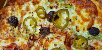 Ricciolini's Pizza Pasta Ribs food