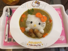 Bonbons Hello Kitty Cafe (hǎi àn Chéng Diàn inside