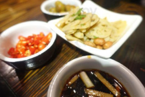 Yú Mǐ Zhōu Huáng Gǎng Diàn food