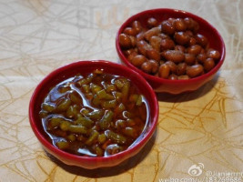 Hóng Là Jiāo Yáng Pǔ Diàn food