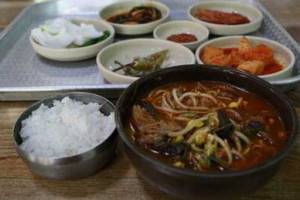 수구레국밥 food