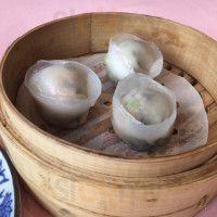 Míng Háo Yú Chì Hǎi Xiān Jiǔ Jiā Hóng Qiáo Diàn food