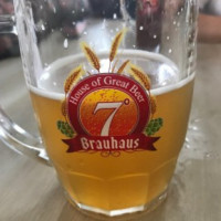 7 Degrees Brauhaus food