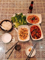 Yáng Xiǎo Jiě De Cān Tīng food
