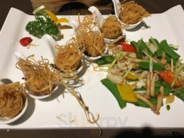 Jǐn Xiù Hóng Lóu Fú Róng Zhōng Lù Diàn food