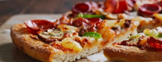 Domino’s Pizza Mawson Act food