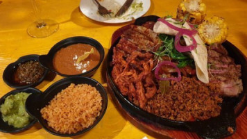 Pistolera Mexican Cantina Nǚ Qiāng Shǒu Lǎo Wài Jiē Diàn food