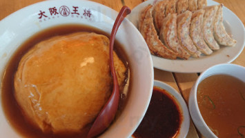 Dà Bǎn Wáng Jiāng Shèng Gāng Yì Qián Diàn food