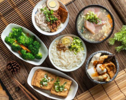 Zhèng Lóng Tán Mǐ Fěn Tāng food