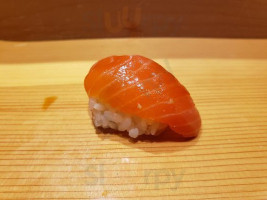 Sushi Yasuda inside