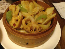 Qiān Jǐng Shù Yún Nán Cài Guǎn food