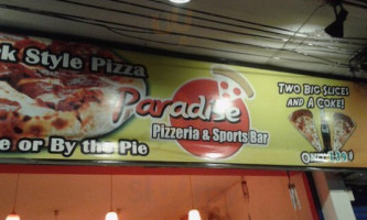 Paradise Pizza food