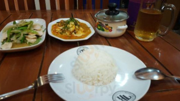 Tara Cafe And Kanchanaburi food