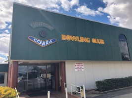Cowra Bowling Recreation Club outside