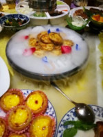 Hóng Hóng Kǎo Yā Diàn food