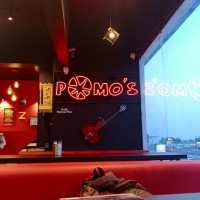 Pomo's Pizza food