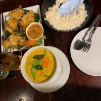 Sabai Corner And Bungalows food