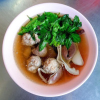 Kao Lao Siang Jee-lueat Moo Jao Kao food
