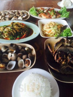 Tha Sai Seafood food