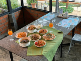 ร้านอาหารบ้านท่าแพ Banthapae food