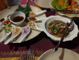 Tai Rom Prao food