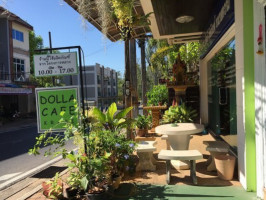 Dolla Cafe Krabi outside