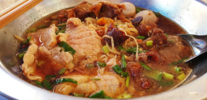 ร้าน ก๋วยเตี๋ยวเพ็ญพริกเผ็ด food