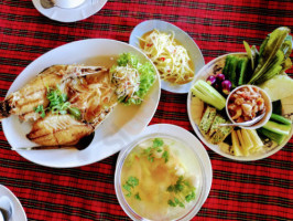 Thalaytong Seafood food