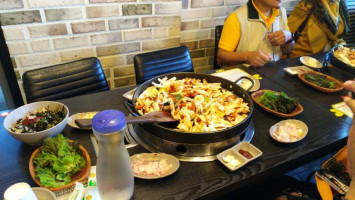 Kko Kko Dakgalbi Chuncheon food