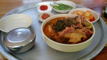 홍천뚝배기 food