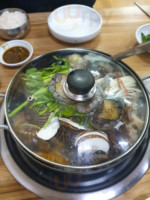 용궁해물탕 food