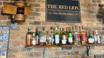 Red Lion Tavern inside
