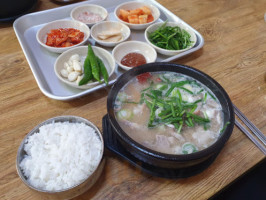 밀양인삼돼지국밥 food