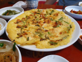 황토방한정식 food