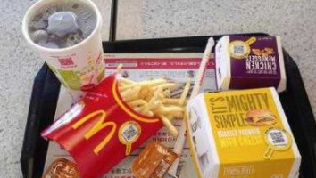 マクドナルド Qiān Yè Fù Shì Jiàn Tīng Diàn food