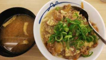 Sōng Wū Bǎi Dōng Kǒu Diàn food